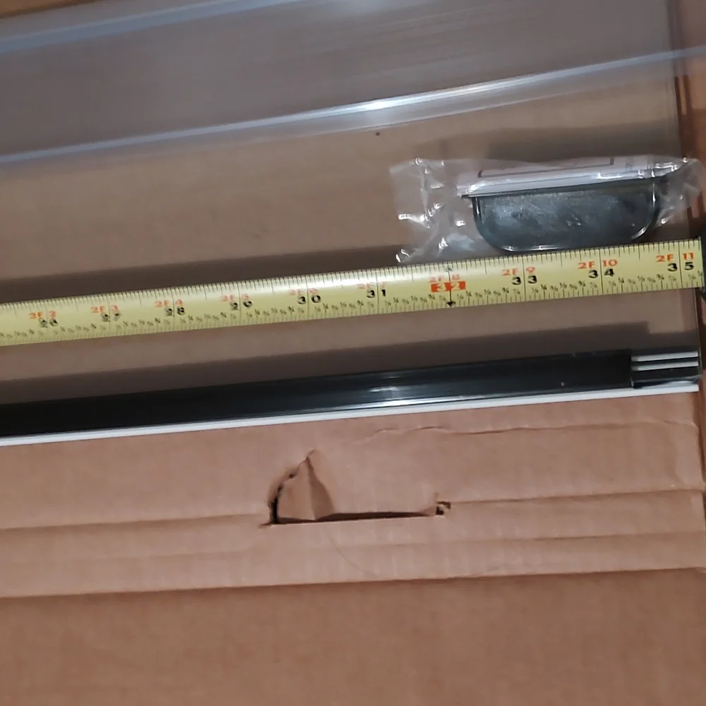 36*18 Aqueon Breeder Hinged Glass Lid Tank.